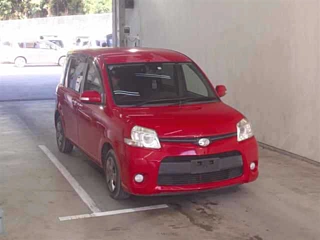TOYOTA SIENTA 2013