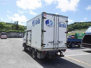 TOYOTA DYNA 2012
