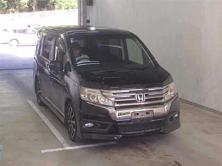 HONDA STEP WAGON 2014
