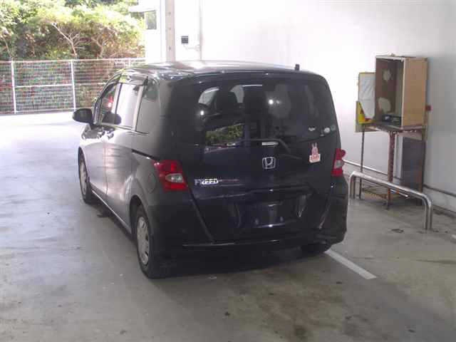 HONDA FREED 2010