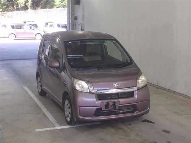 DAIHATSU MOVE 2013