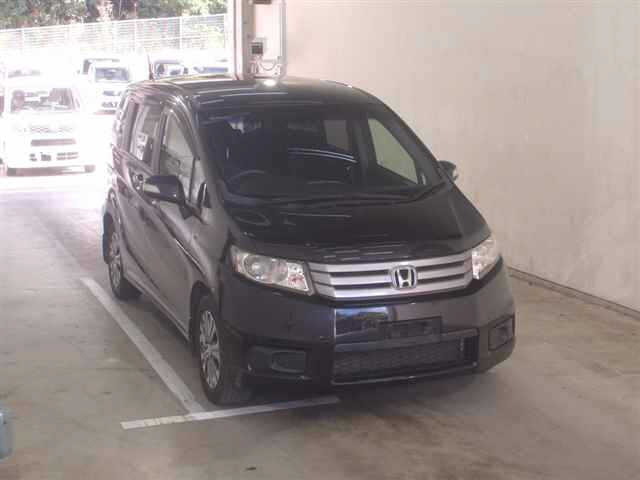 HONDA FREED 2012
