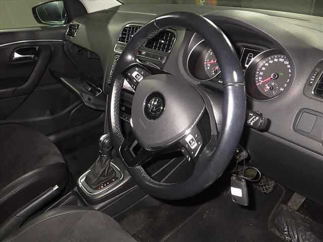 VOLKSWAGEN POLO 2017