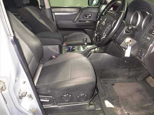 MITSUBISHI PAJERO 2009