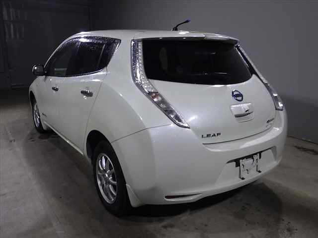 NISSAN LEAF 2011