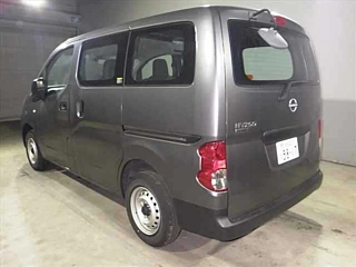 NISSAN NV200 2022