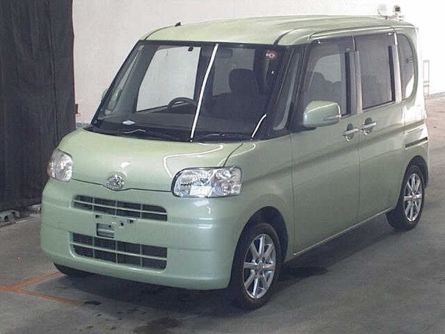 DAIHATSU TANTO 2010