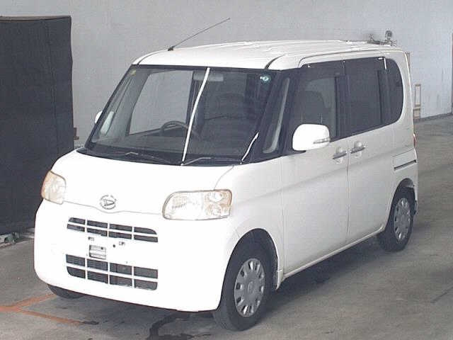 DAIHATSU TANTO 2010