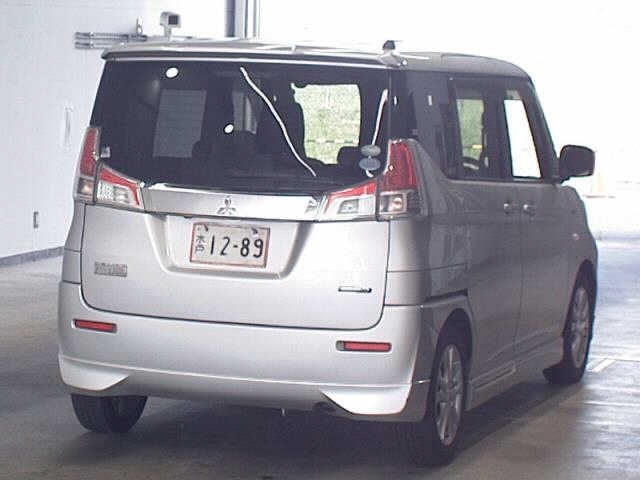 MITSUBISHI DELICA D2 2016