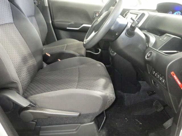 MITSUBISHI DELICA D2 2016