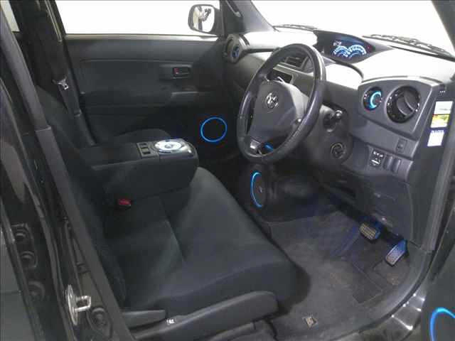 TOYOTA BB 2008