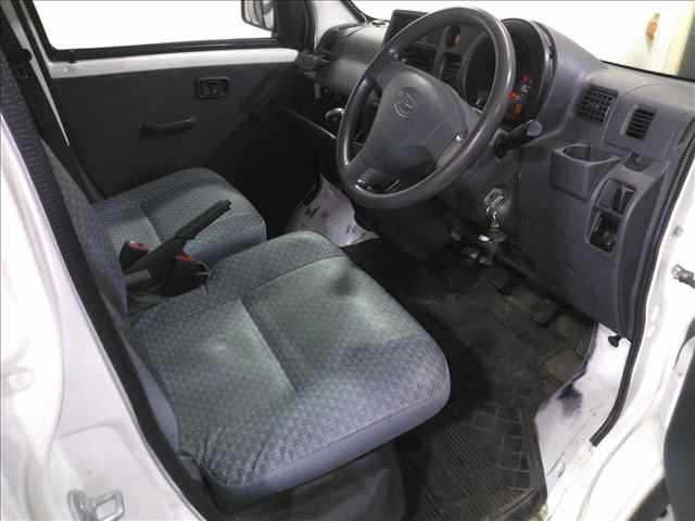 DAIHATSU HIJET VAN 2016