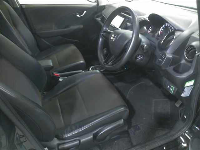 HONDA FIT SHUTTLE 2011