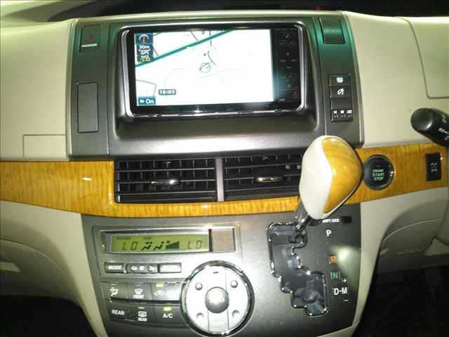 TOYOTA ESTIMA 2009