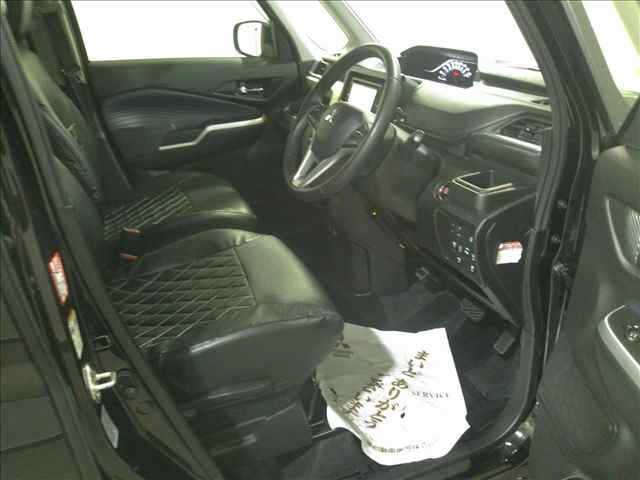 MITSUBISHI DELICA D2 2022