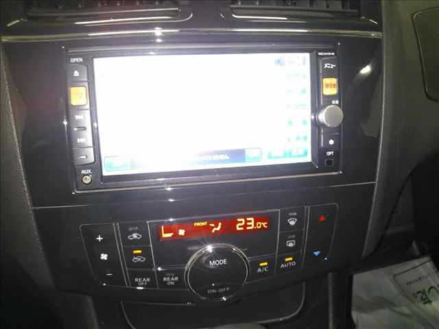 NISSAN SERENA 2012