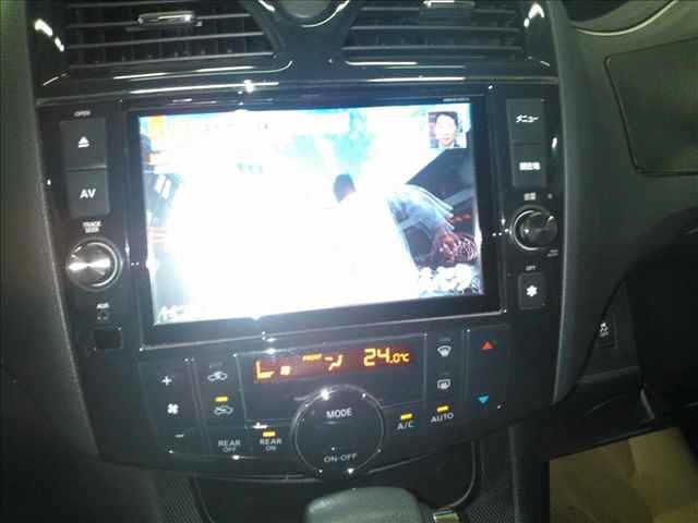 NISSAN SERENA 2013