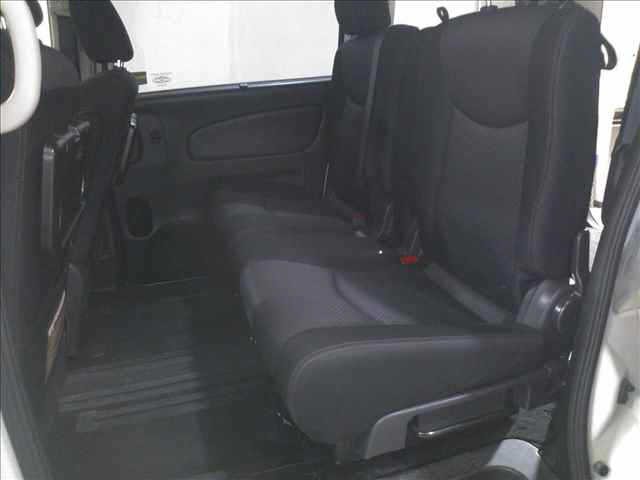 NISSAN SERENA 2013
