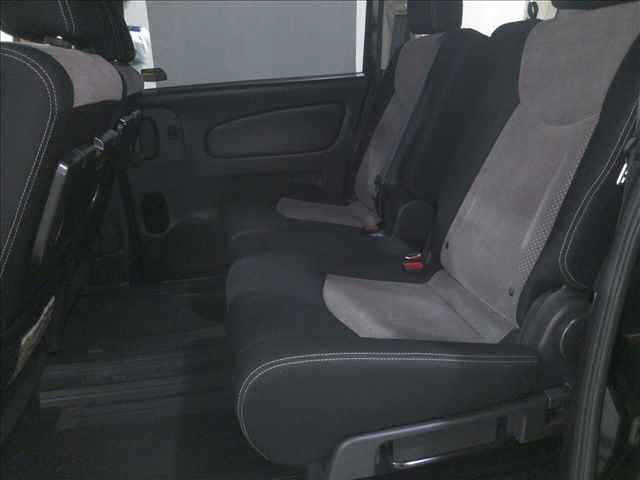 NISSAN SERENA 2013