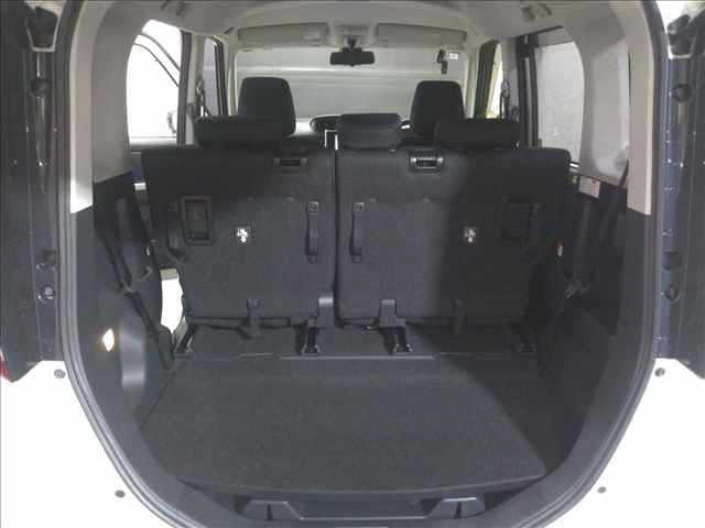 TOYOTA ROOMY 2017