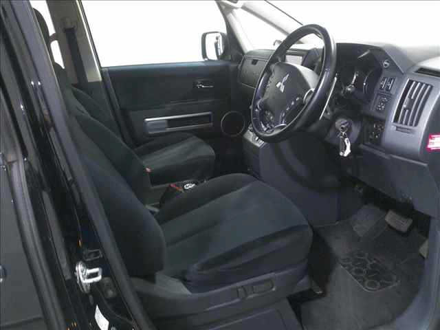 MITSUBISHI DELICA D5 2008
