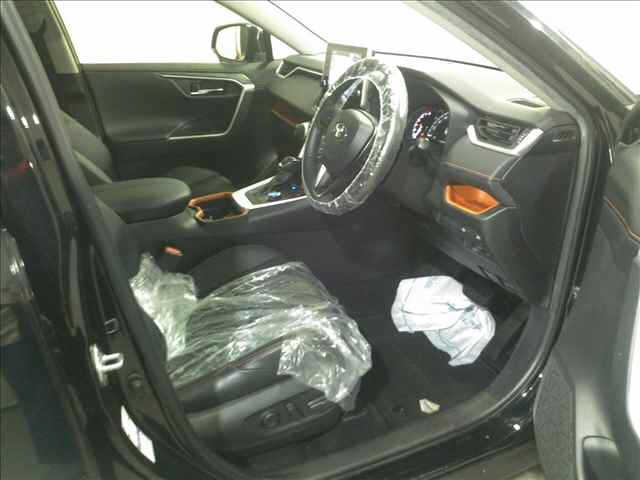 TOYOTA RAV4 2021