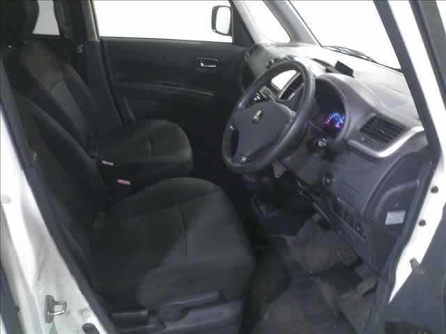 MITSUBISHI DELICA D2 2013