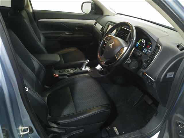MITSUBISHI OUTLANDER PHEV 2014