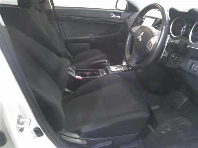 MITSUBISHI GALANT FORTIS 2012