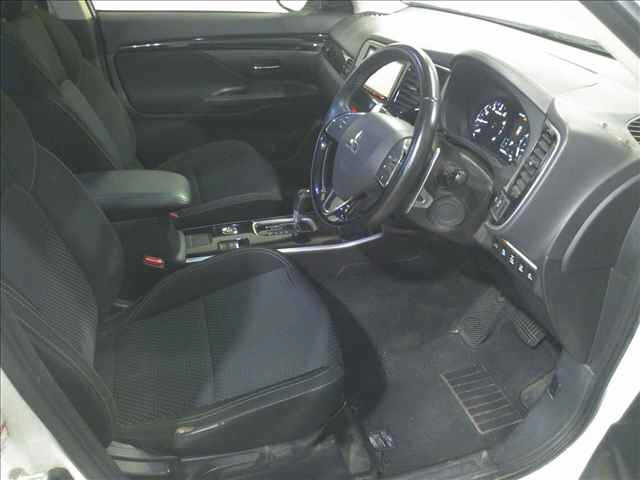 MITSUBISHI OUTLANDER 2020