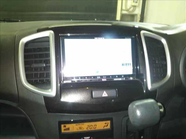 MITSUBISHI DELICA D2 2012