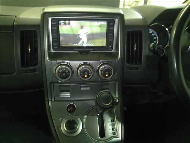 MITSUBISHI DELICA D5 2008