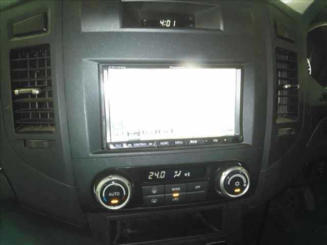 MITSUBISHI PAJERO 2008