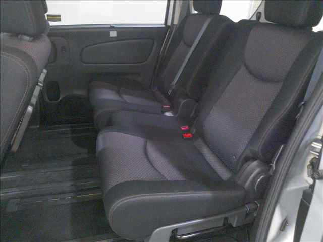 NISSAN SERENA 2013