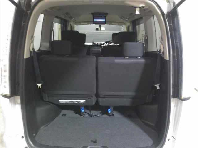 NISSAN SERENA 2013