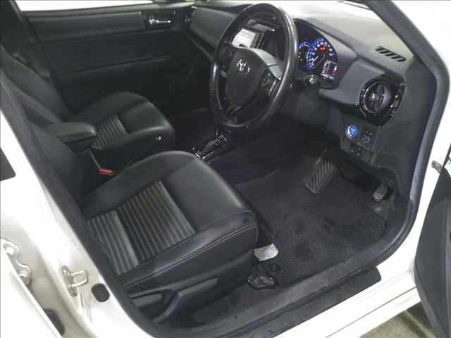 TOYOTA COROLLA FIELDER 2018