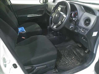 TOYOTA VITZ 2015