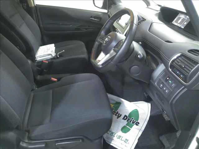 NISSAN SERENA 2017