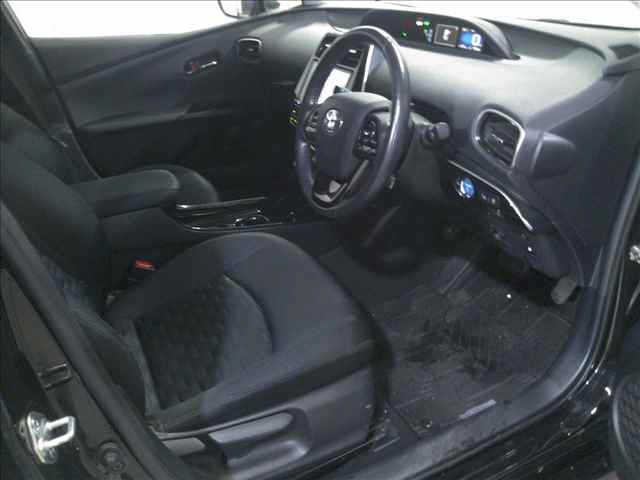 TOYOTA PRIUS PHV 2018