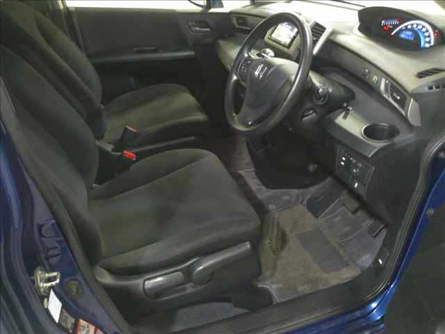 HONDA FREED 2012