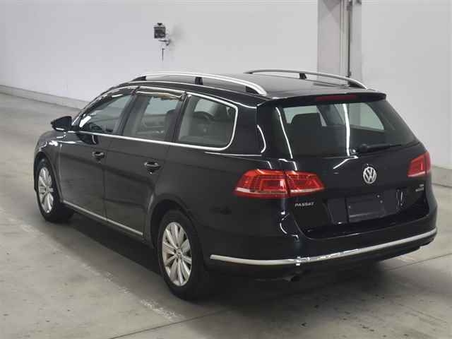 VOLKSWAGEN PASSAT VARIANT 2014