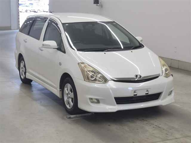 TOYOTA WISH 2008