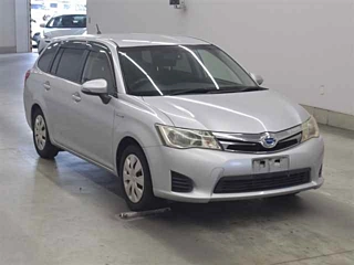 TOYOTA COROLLA FIELDER 2013