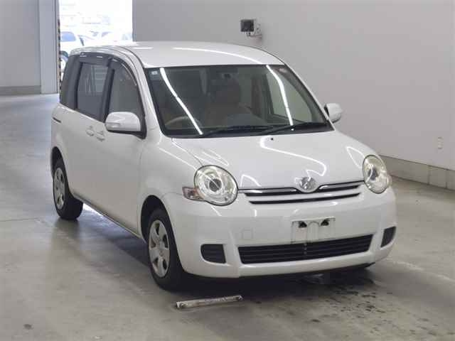 TOYOTA SIENTA 2014