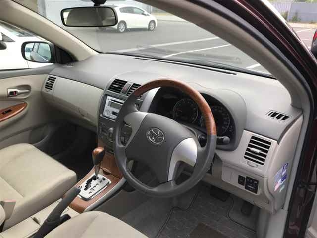 TOYOTA COROLLA AXIO 2010