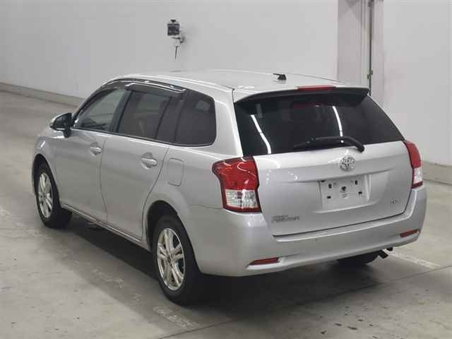 TOYOTA COROLLA FIELDER 2013