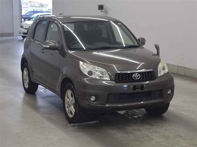 TOYOTA RUSH 2012