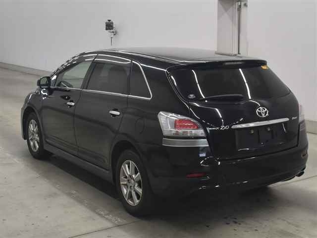 TOYOTA MARK X ZIO 2011