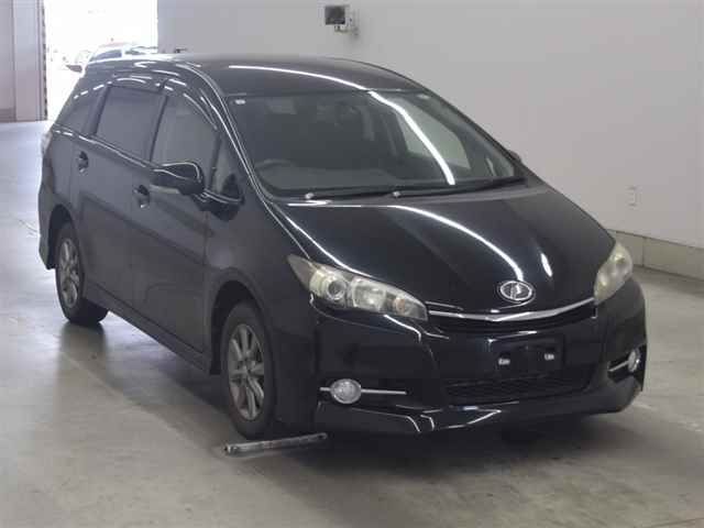 TOYOTA WISH 2015