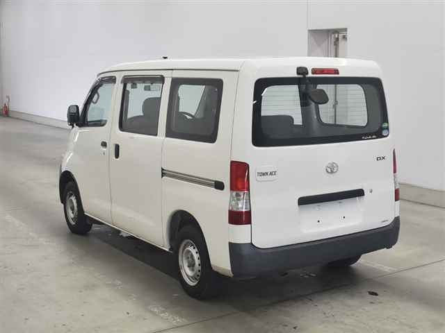 TOYOTA TOWN ACE VAN 2017